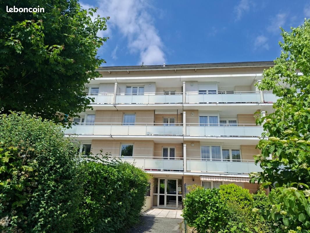 Appartement 7 pièces 133 m² · à Le Bourget-du-Lac · 133 m² · 555 000 €