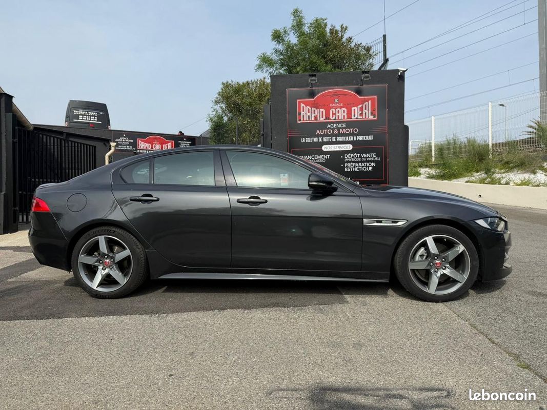 JAGUAR XE 2.0 D - 180 - BVA - AWD BERLINE R-Sport PHASE 1 (image 3)