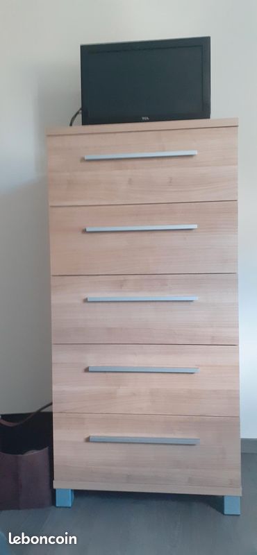 Commode contemporaine (image 1)