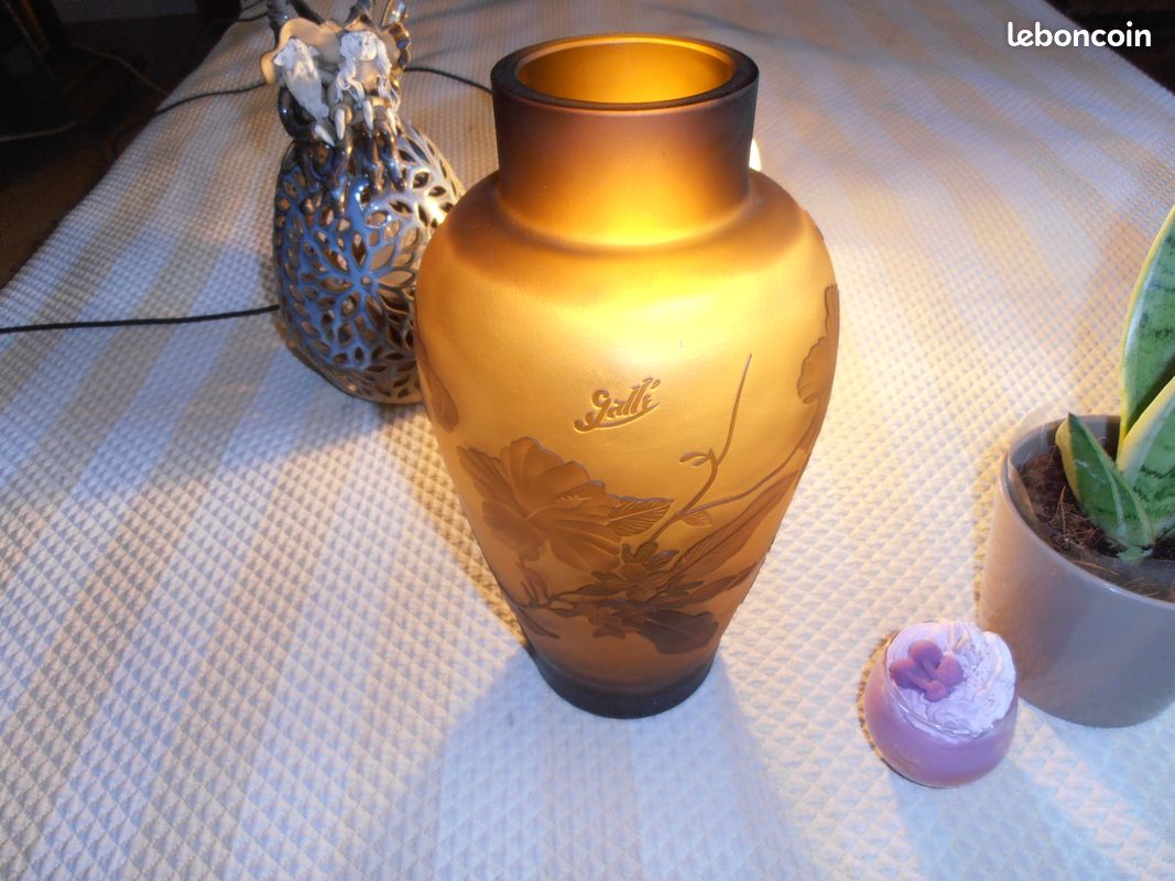 Très beau vase 'galle type' (image 2)