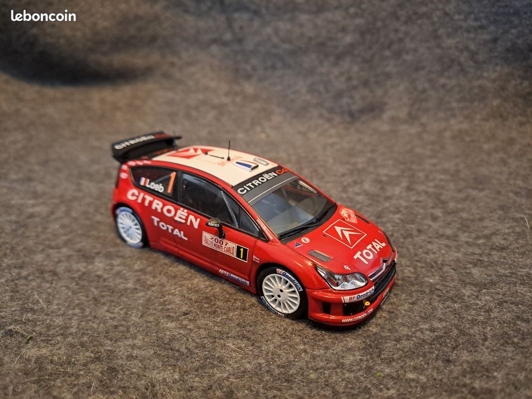 Miniature Citroën C4 WRC 1/43 IXO - N°1 Loeb, Vainqueur Rallye Monte-Carlo 2007