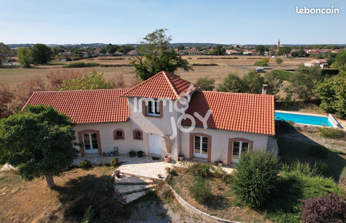 Maison 6 pièces 185 m² · à Saint-Lys · 185 m² · 362 000 €