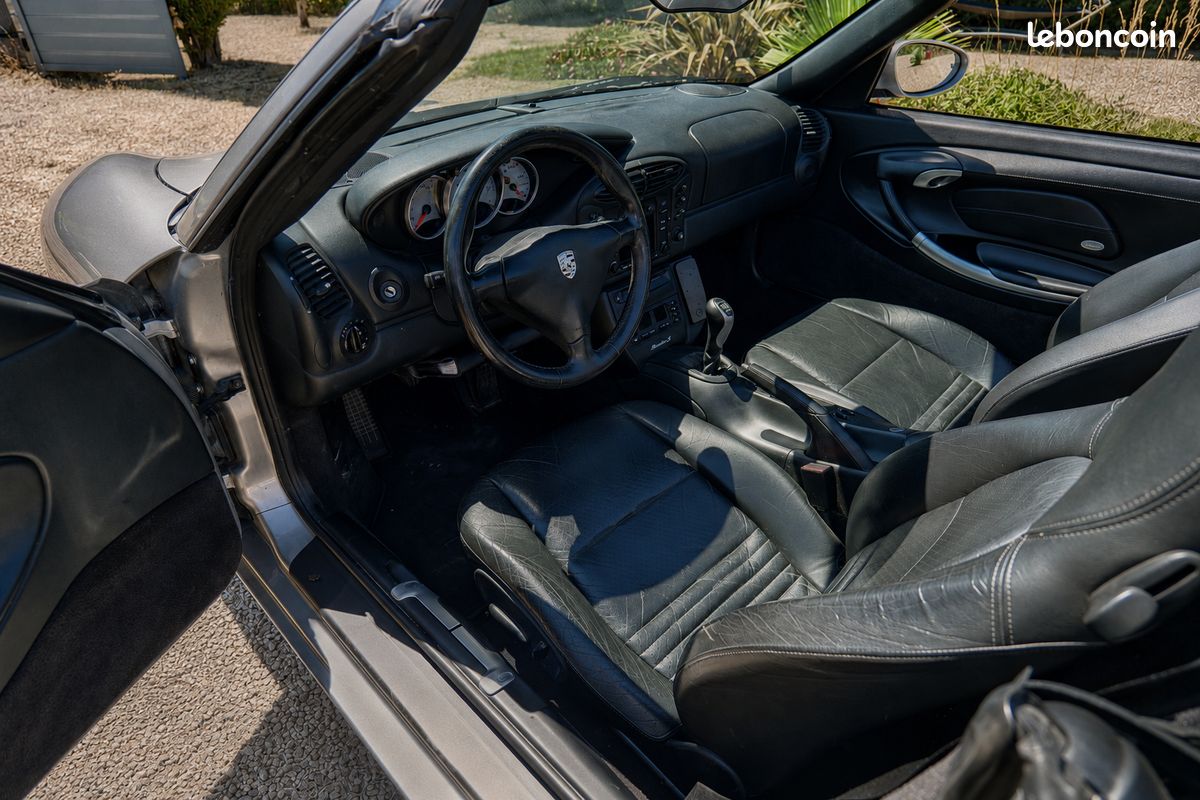 PORSCHE Boxster S Type 986 3.2l boite mécanique – Échappement Inox – Radars de recul – Capote neuve – Très bel état - Climatisation automatique (image 3)