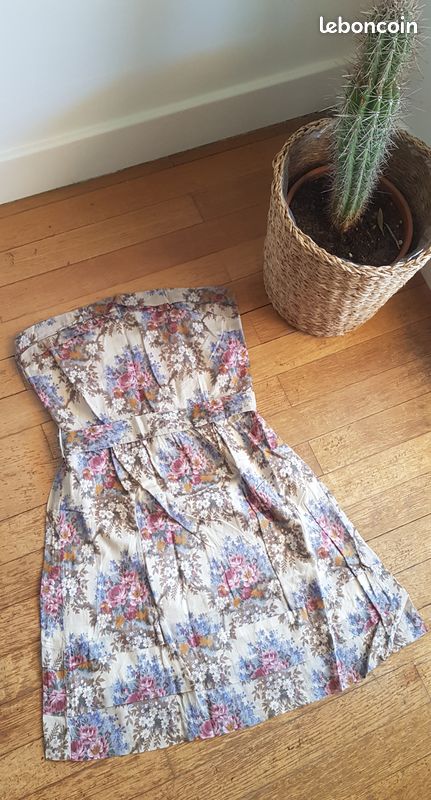 Robe aspect satin doublée (image 1)