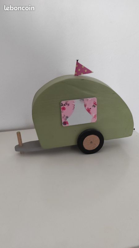 Caravane en bois (image 3)