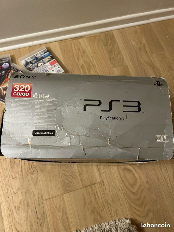 VDS] PS3 slm 320 GO pack GT 5 achetée neuve en décembre 2011