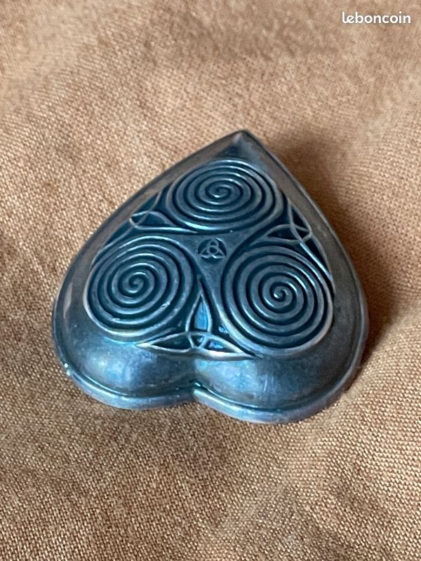 Broche En Argent Massif Avec Pierre Verte - Motifs Celtiques, Fabrication Française, Très Bon état