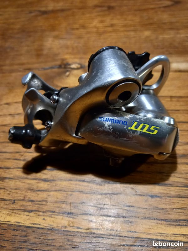 Dérailleur arrière Shimano (image 1)