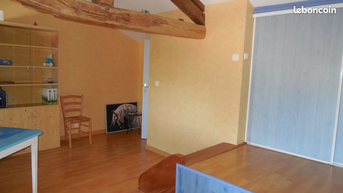 Chambre meublée (image 2)