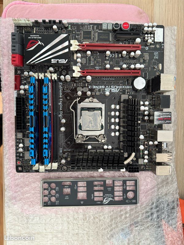 Carte Mère Asus CUV 4X-D Bi-processeur – Avec 2 Pentium Socket 370, SDRAM