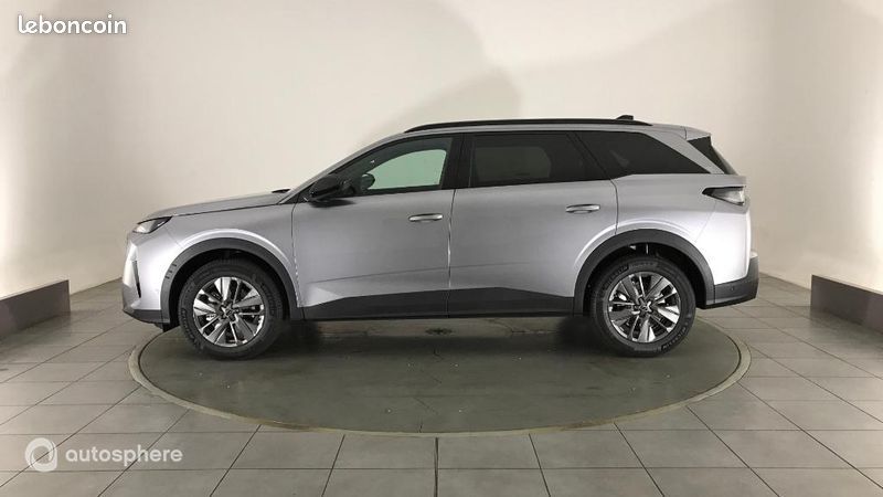 Peugeot 5008 Hybrid 145ch Allure e-DCS6 (image 8)