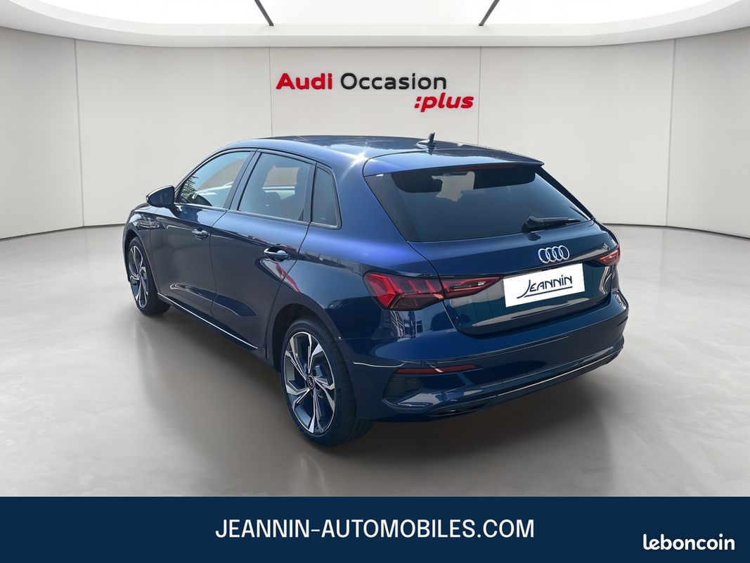AUDI A3 Sportback 40 TFSIe 204 S tronic 6 Design Luxe (image 3)