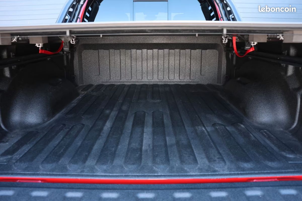 Dodge RAM 1500 Big Horn 5.7 V8 HEMI eTorque 396 ch – BVA – 4x4 – CarPlay – Caméras – R22 (image 5)
