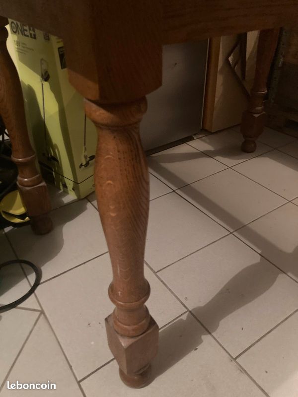 Table (image 4)