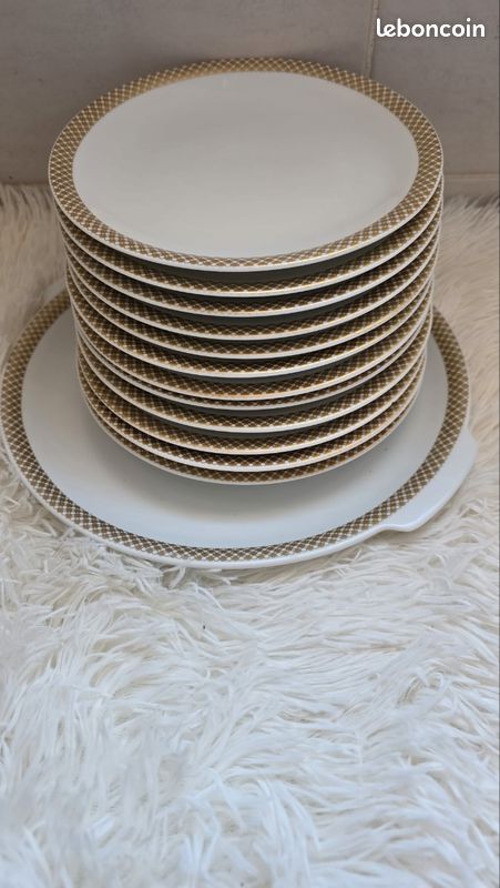 Lot de 13 assiettes (image 3)