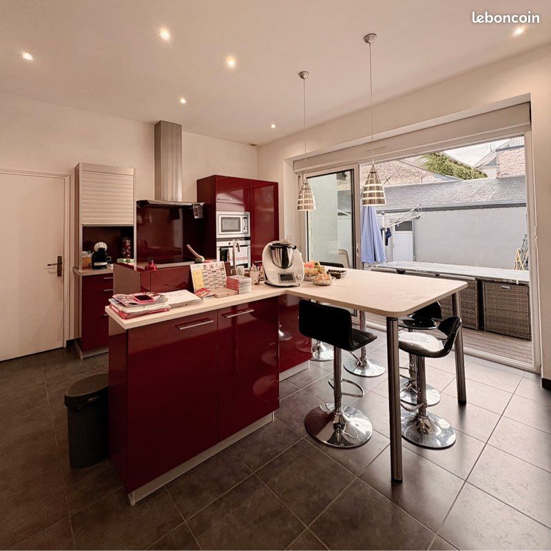 Maison 7 pièces 173 m² · à Évron · 173 m² · 285 000 €
