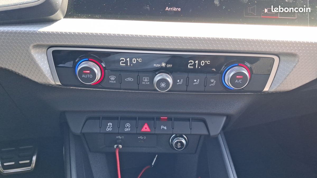 AUDI A1 Sportback 30 TFSI 116 ch S tronic 7 S Line (image 24)