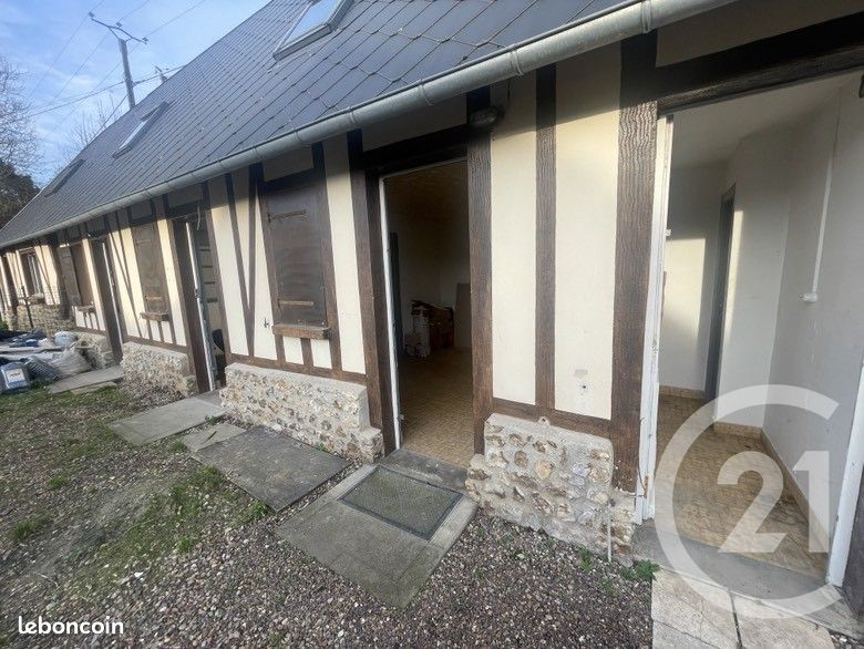 Maison 8 pièces 120 m² · à Brionne · 120 m² · 118 000 €