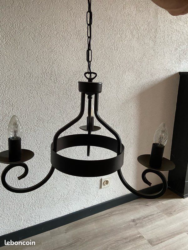 Lustre (image 1)