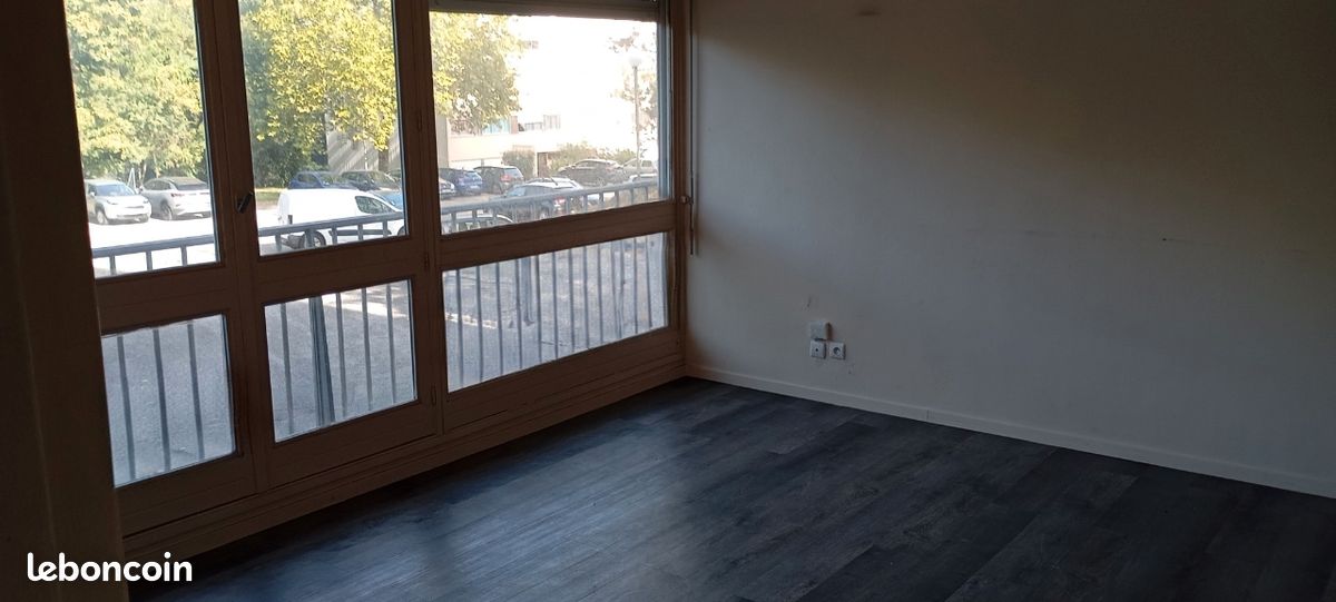 Appartement 1 pièce 40 m² · à Sainte-Foy-lès-Lyon · 40 m² · 150 000 €