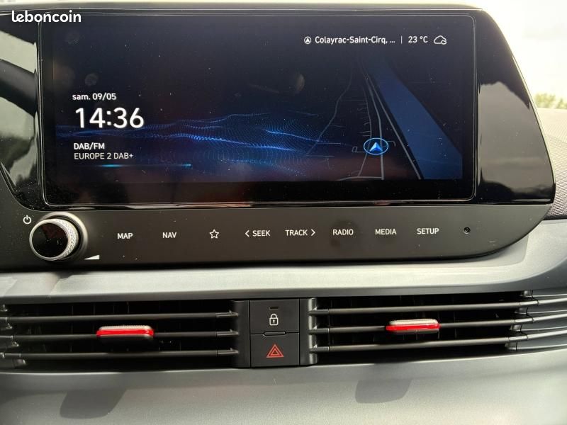Hyundai i20 1.0 T-GDi 100ch Hybrid N Line Creative (image 16)