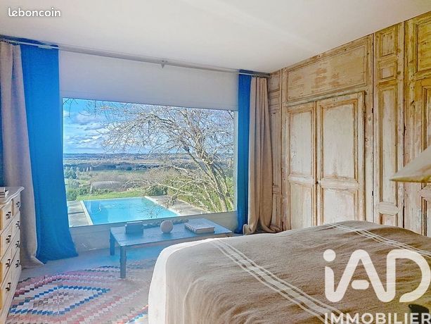 Propriété 6 pièces 195 m²