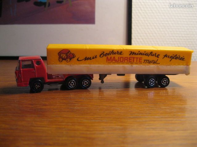 Majorette - Semi-Remorque Scania + Plateau - Échelle 1/100 - D'occasion En Bon État