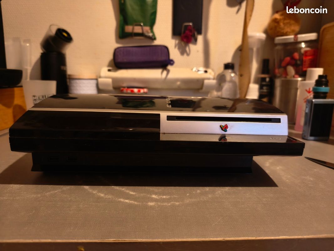 PS3 Fat 80 Go – Parfait état de marche (Console seule avec câbles) (image 2)