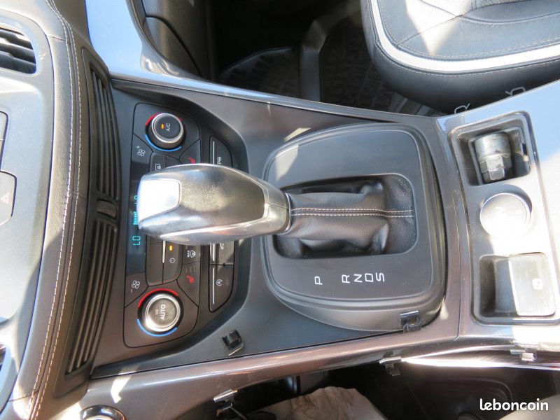 Ford KUGA 2.0 TDCI 150CH STOP&START VIGNALE 4X4 POWERSHIFT + ATTELAGE (image 16)