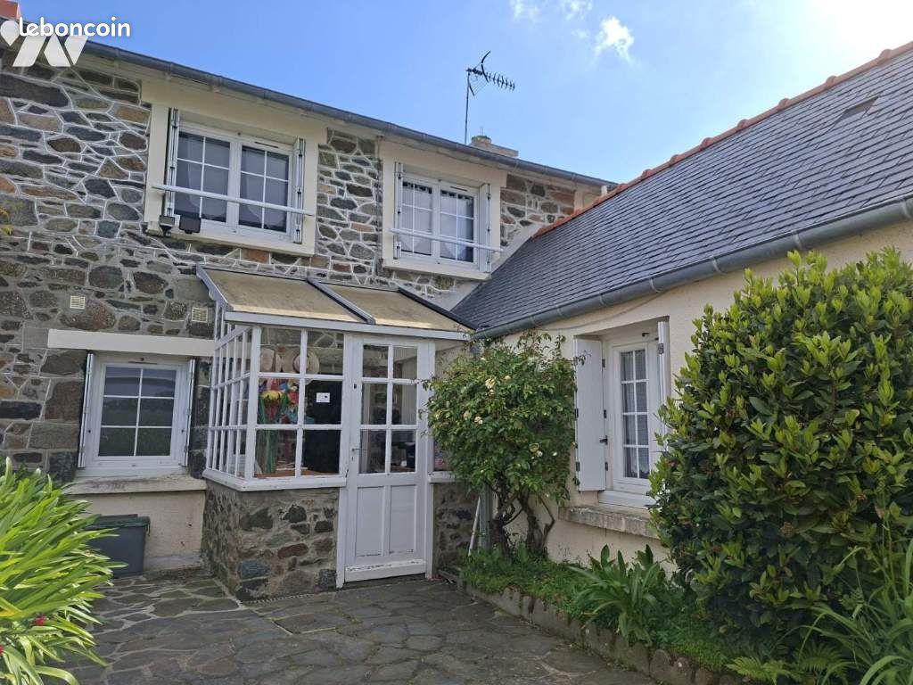 Maison 7 pièces 150 m² · à Tréveneuc · 150 m² · 379 820 €