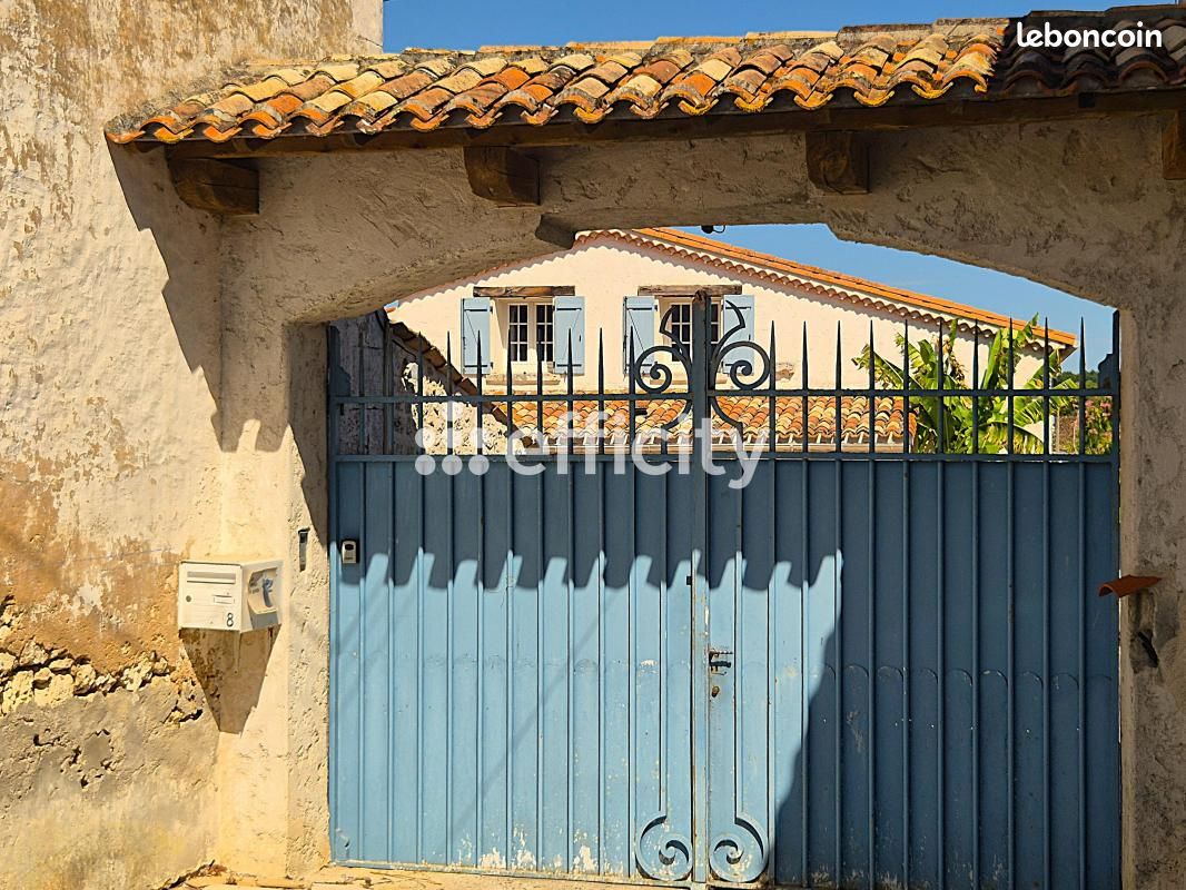 Maison 7 pièces 162 m² · à Saint-Romain-de-Benet · 162 m² · 269 610 €