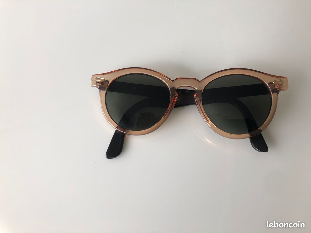 Lunettes de soleil de la marque "Police" (image 1)