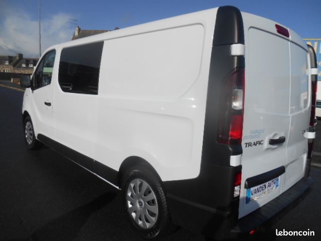 21650 ht renault trafic l2h1 cabine approfondie grand confort 1.6 dci 145ch 6 places - 62671 km (image 2)