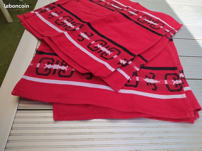 Lot de 12 serviettes de table rouge motif basque (image 2)