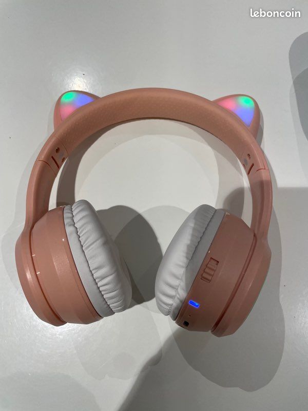 VuyKoo Bluetooth Casque Audio Enfants avec HD Microphone/Lumières LED, Casque de Chat du Volume Limité 85/95dB, Son Stéréo Ecouteurs Enfants pour Smartphone,iPad,Tablet,Kindle,Ecole (Bleu