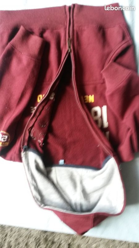 GILET ENFANTS TRES BON ETAT 8 ans (image 2)