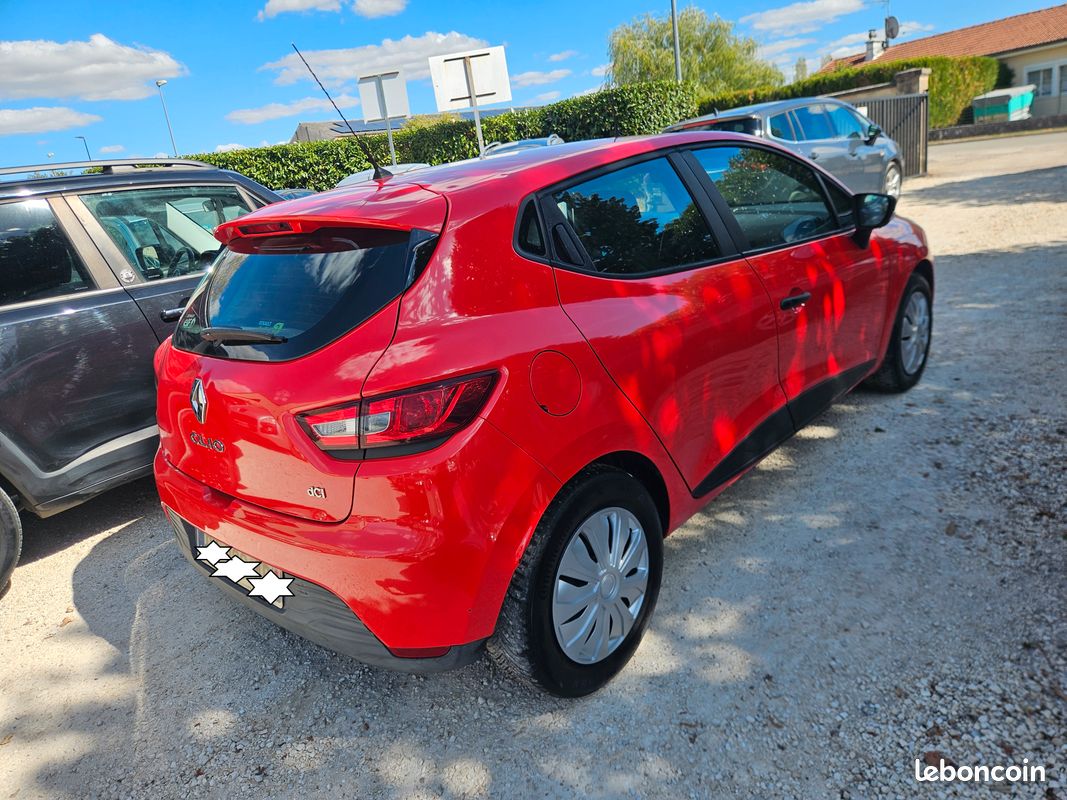 RENAULT Clio IV 1.5 dCi FAP eco2 75 cv ( 151 000 km ) (image 3)