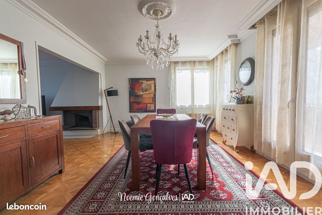 Maison 6 pièces 120 m² · à Mantes-la-Ville · 120 m² · 279 000 €