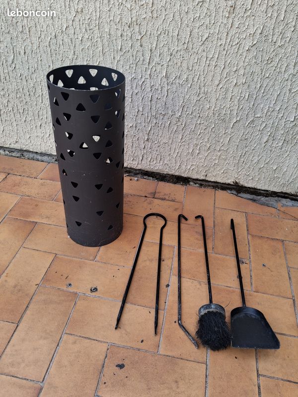 Serviteur de cheminée + 4 accessoires (image 1)