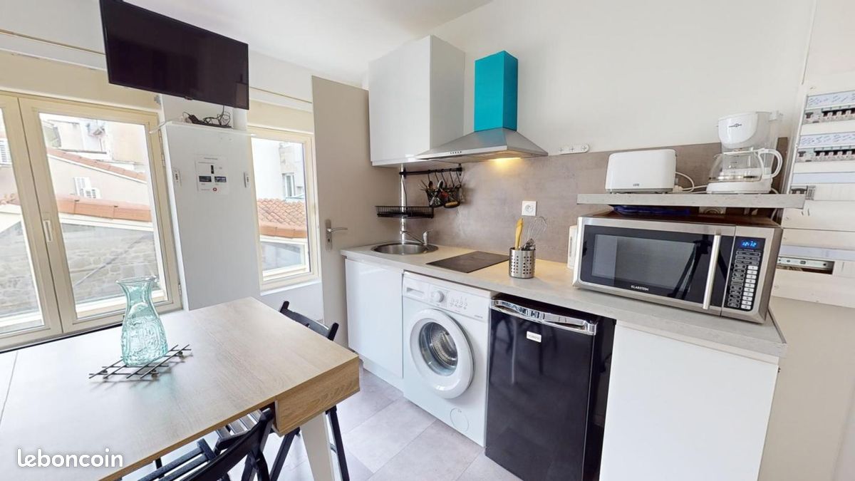 Appartement 1 pièce 25 m² · à Saint-Étienne · 25 m² · 484 €/mois