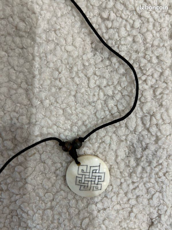Collier noeud infini (image 2)