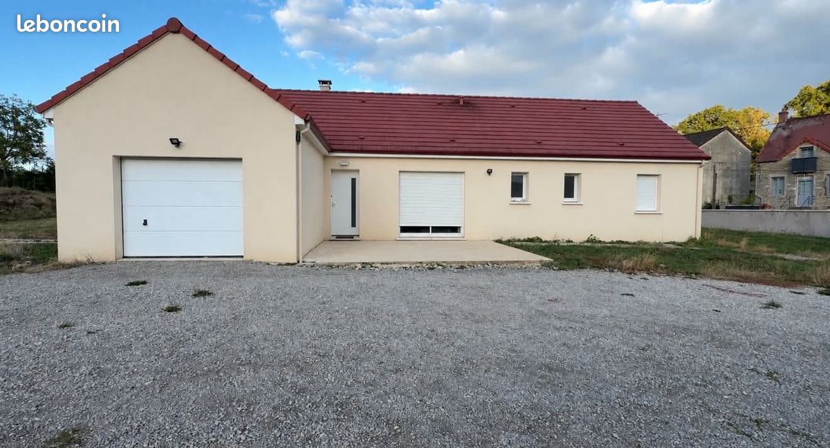 Maison 5 pièces 110 m² · à Saint-Sernin-du-Plain · 110 m² · 247 000 €