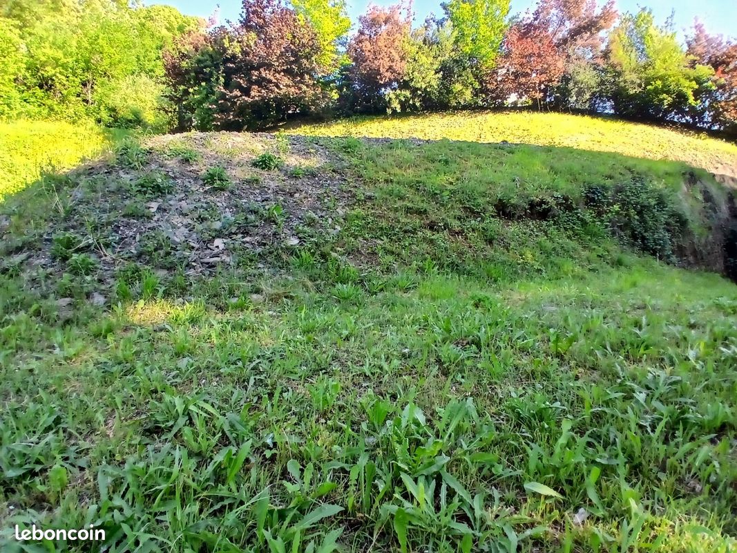 Terrain 546 m² · à Laissaud · 546 m² · 76 000 €