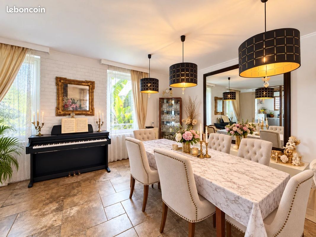 Maison 9 pièces 235 m² · à Colmar · 235 m² · 498 000 €