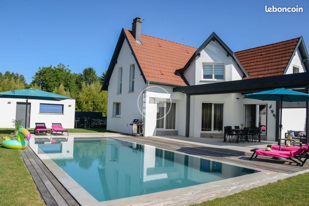 Maison 7 pièces 165 m² · à Buschwiller · 165 m² · 899 000 €
