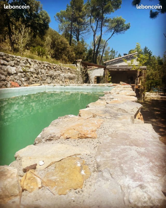 Cabanon magique au coeur de la pinède provencal (image 1)
