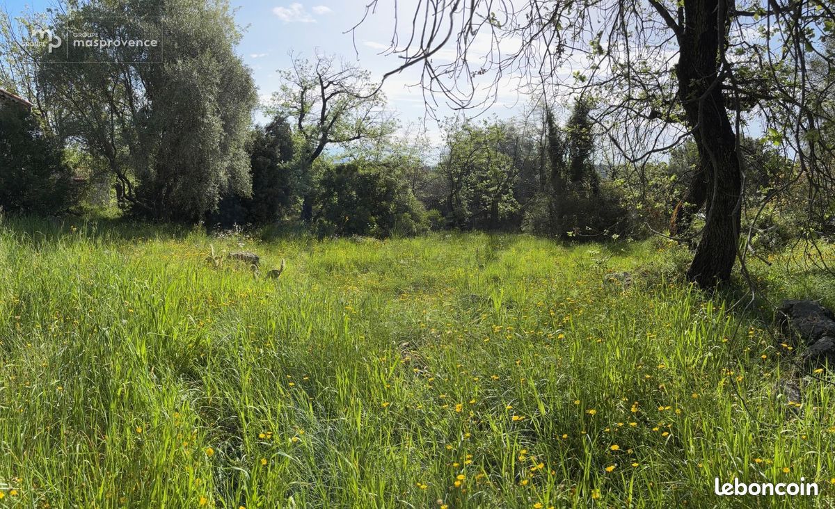 Terrain à bâtir de 531 m² à LA GAUDE (06) · 299 000 €