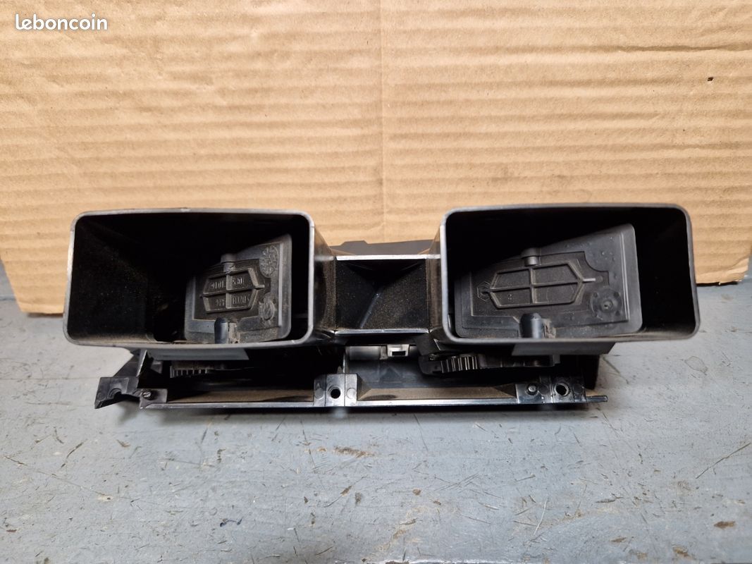 Console Centrale Courte Avant Pour Peugeot 306 - Réf. 9610675677 - Occasion - Photos Réelles