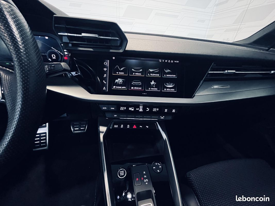 AUDI A3 Sportback 35 TFSI Mild Hybrid 150 S tronic 7 S Line (image 15)