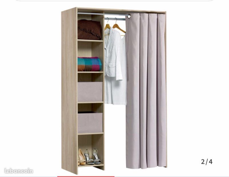 Dressing avec rideau (image 1)